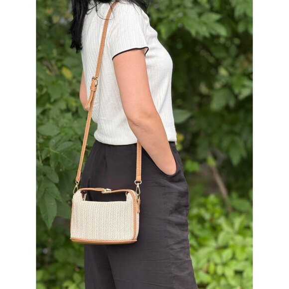 Women Woven Straw Crossbody Bag Boho Summer Handbag Casual Chic Purse